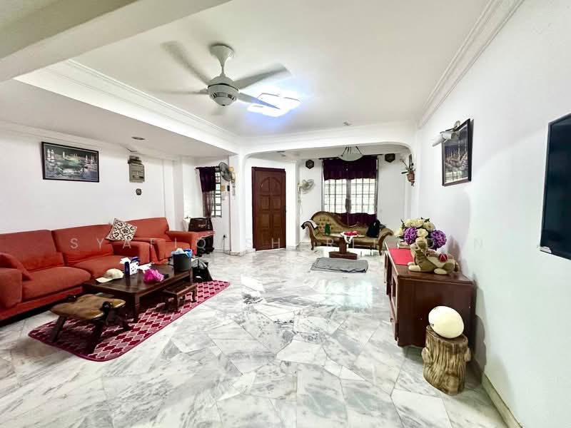 Rumah Teres untuk Dijual di Taman Samudra Teres (Batu Caves) - Syafiq Sharifudin - Living Room - PropertyGuru.com.my