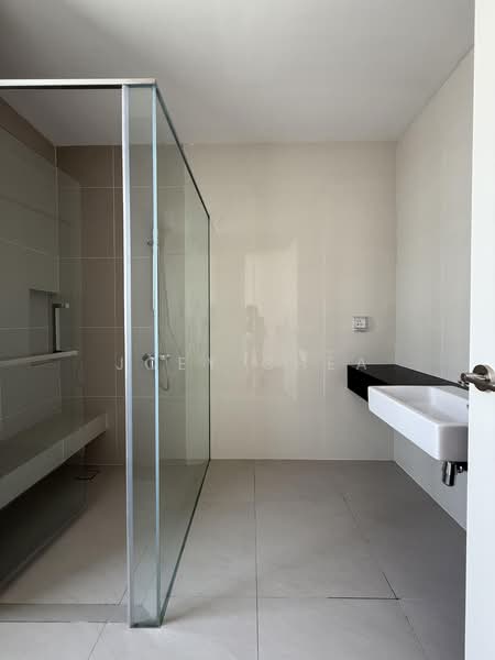 Semi-Detached House for Sale in Petaling (Selangor) - Joey Chea - Bathroom - PropertyGuru.com.my