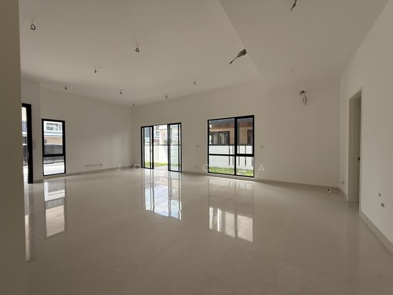 Semi-Detached House for Sale in Petaling (Selangor) - Joey Chea - Living Room - PropertyGuru.com.my