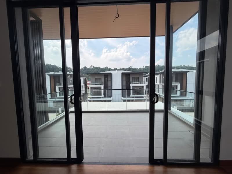 Semi-Detached House for Sale in Petaling (Selangor) - Joey Chea - Balcony - PropertyGuru.com.my