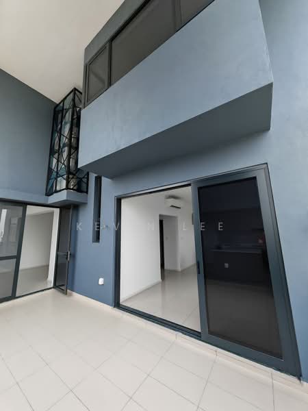 Kediaman Servis untuk Dijual di Residensi Estetik 8 (Est8) - KEVIN LEE - Balcony - PropertyGuru.com.my