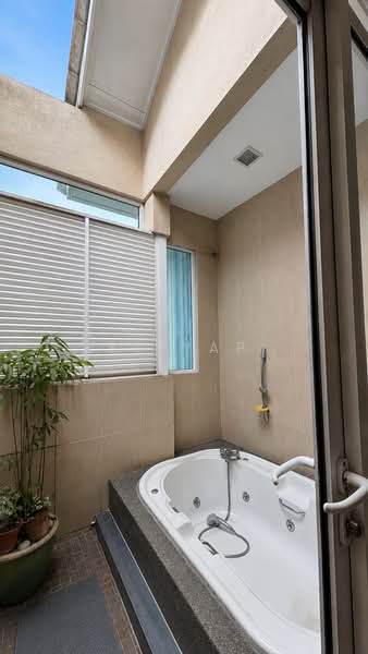 Banglo Pautan untuk Dijual di Desa Parkcity (Kuala Lumpur) - SY YAP - Bathroom - PropertyGuru.com.my