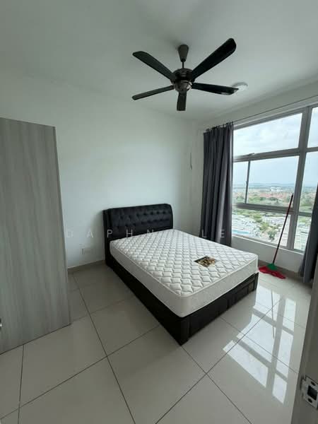 Apartment for Sale at D'Rich Executive Suites - Daphne Lee - Bedroom - PropertyGuru.com.my