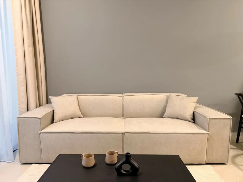 Servis Apartment untuk Disewa di The Era @ Duta North - Mico Wong - Living Room - PropertyGuru.com.my
