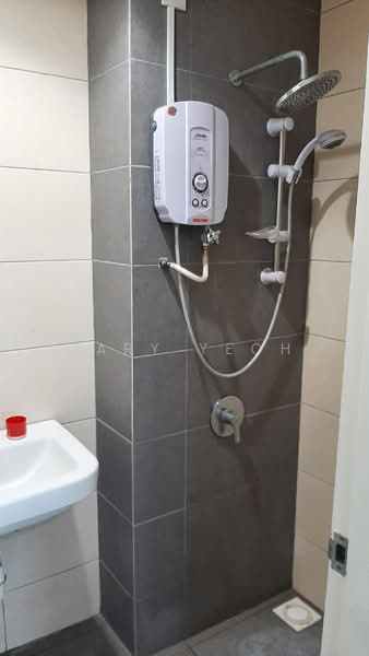 Kondominium untuk Disewa di South View - Mary Yeoh - Bathroom - PropertyGuru.com.my