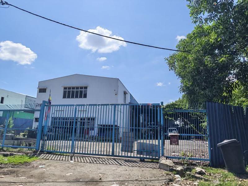 Factory for Sale in Batu Caves (Selangor) - Angel Yew - Exterior - PropertyGuru.com.my