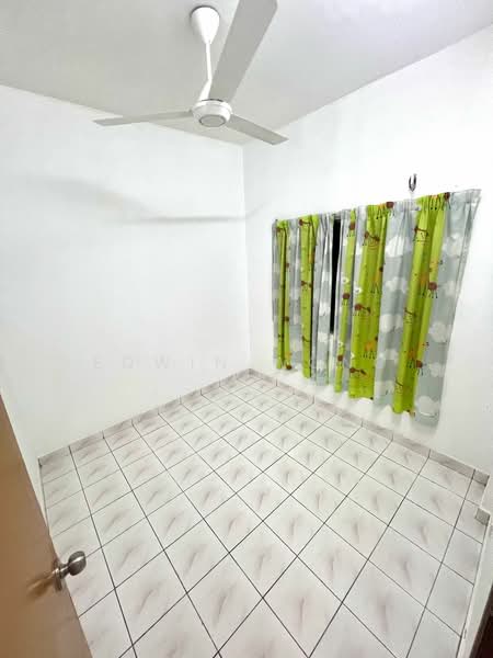Apartment for Sale at Pangsapuri Merak - Edwin Wong - Interior - PropertyGuru.com.my