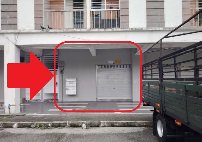 Shop for Sale in Kampar (Perak) - Leslie Low - Exterior - PropertyGuru.com.my
