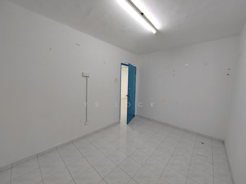 Flat for Sale at Desa Sri Puteri - YS Lock - Interior - PropertyGuru.com.my