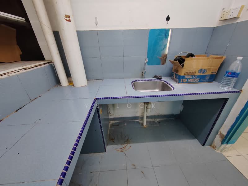 Flat for Sale at Desa Sri Puteri - YS Lock - PropertyGuru.com.my
