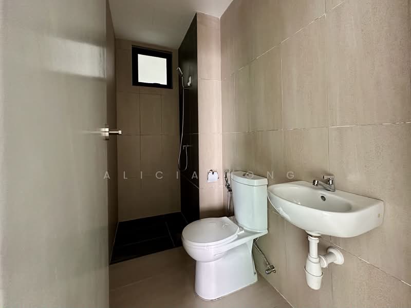 Condominium for Sale at D' Starlingtton - Alicia Hong - D'Starlingtton - Bathroom - PropertyGuru.com.my