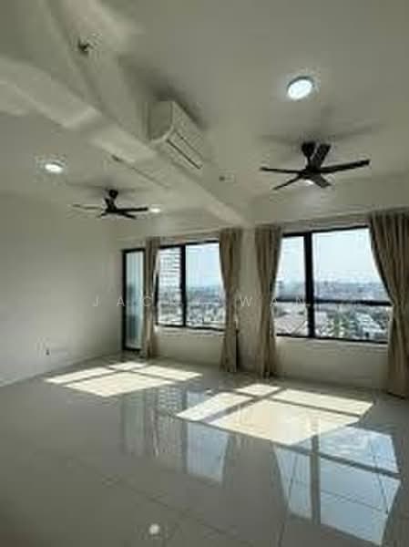 Service Residence for Sale at SouthPlace Residences @ Tropicana Metropark - Jacky Wan - Living Room - PropertyGuru.com.my