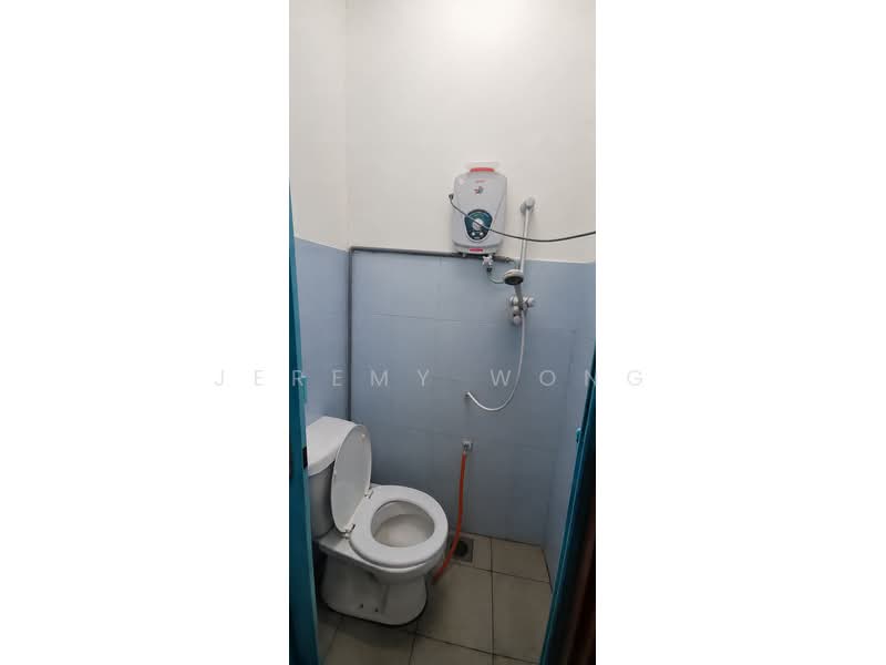 Rumah Teres 1.5 Tingkat untuk Dijual di Seksyen 7 (Kota Damansara) - Jeremy Wong - Bathroom - PropertyGuru.com.my