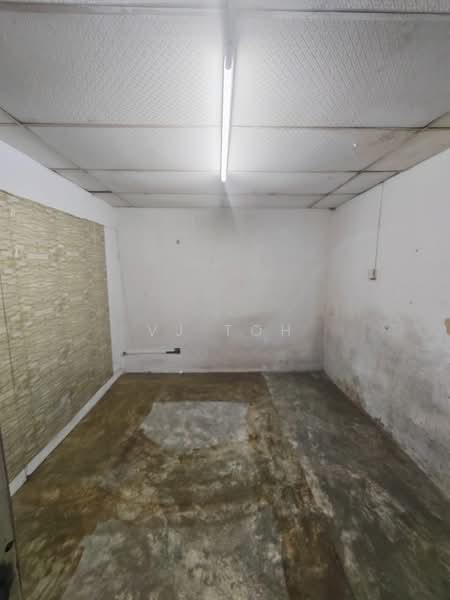Flat for Rent at Taman Daya - Jalan Sagu 34 - VJ Toh - PropertyGuru.com.my