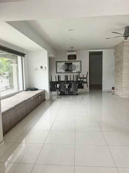 Bungalow for Sale in Villa Damansara (Petaling Jaya) - Yang Stephanie - spacious living - PropertyGuru.com.my