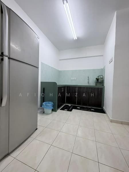 Rumah Flat untuk Disewa di Green Garden - AfiqHamzah . - Kitchen - PropertyGuru.com.my