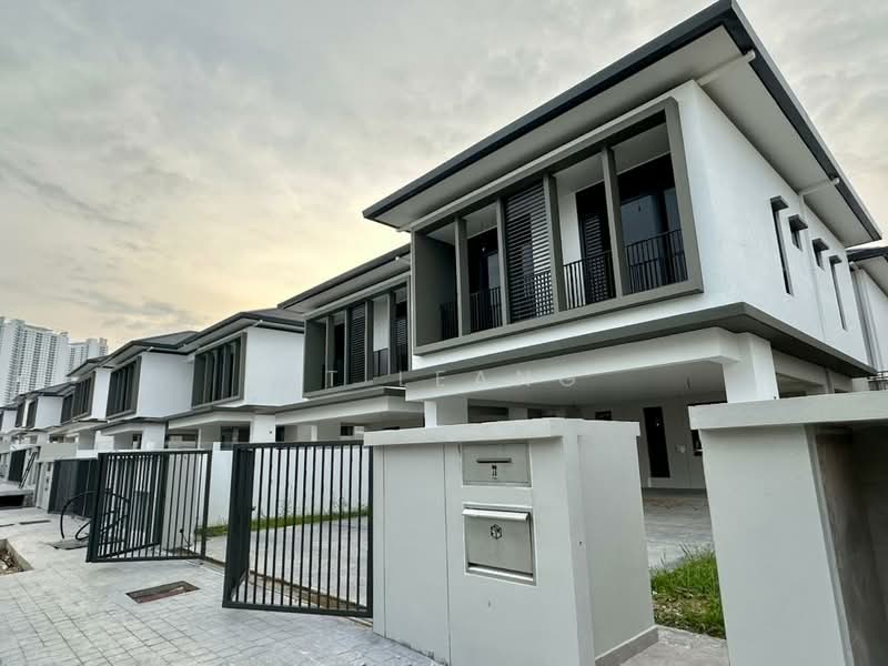 Semi-Detached House for Sale in Bandar Kinrara (Selangor) - YT Leang - Exterior - PropertyGuru.com.my