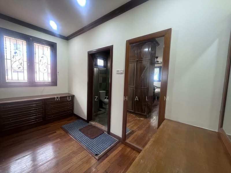 2-storey Terraced House for Sale in Pantai Dalam (Pantai) - Mu'izz Halim - Bedroom - PropertyGuru.com.my