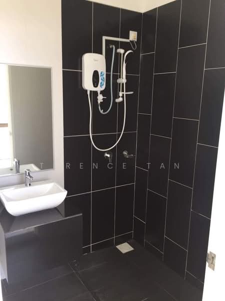Cluster House for Sale in Kota Masai (Pasir Gudang) - Terence Tan - Bathroom - PropertyGuru.com.my