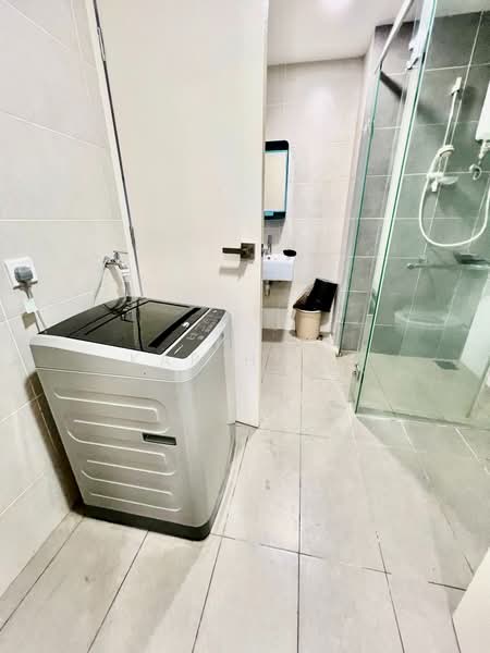 Servis Apartment untuk Disewa di Solstice @ Pan'gaea - Kar Hooi - Bathroom - PropertyGuru.com.my