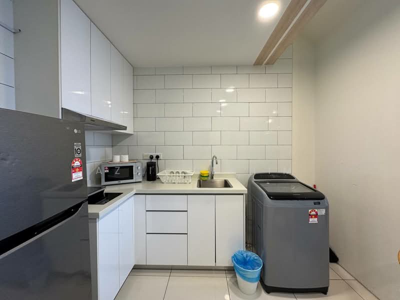 Servis Apartment untuk Dijual di Arte Mont Kiara - Azli Ibrahim - Kitchen - PropertyGuru.com.my