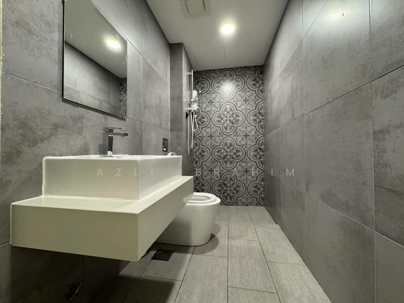 Servis Apartment untuk Dijual di Arte Mont Kiara - Azli Ibrahim - Bathroom - PropertyGuru.com.my
