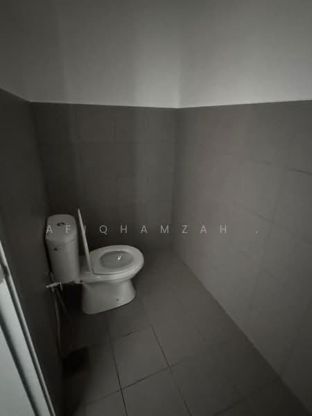 Shop / Office for Rent in Bayan Lepas (Penang) - AfiqHamzah . - Bathroom - PropertyGuru.com.my
