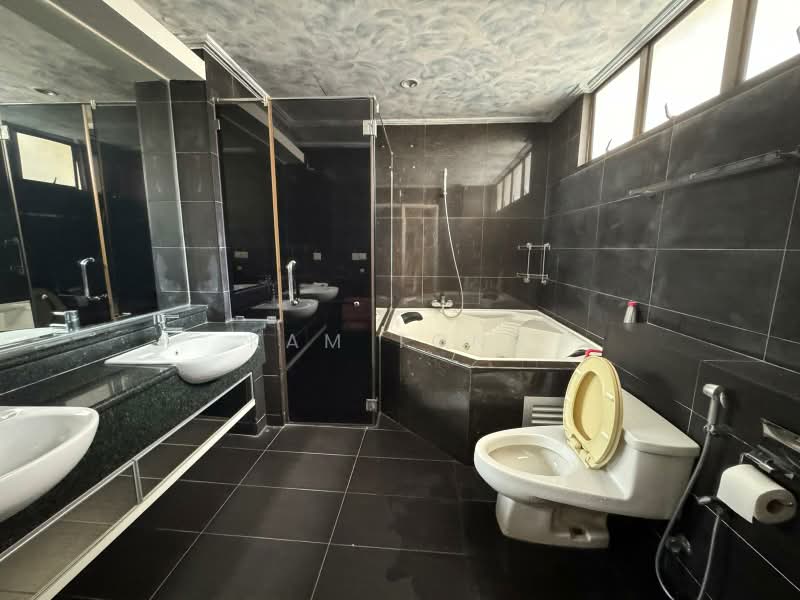 Bungalow for Sale in Kinrara Residence (Puchong) - Kam Tong - PropertyGuru.com.my