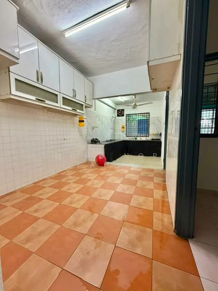 2-storey Terraced House for Sale in Ampang (Kuala Lumpur) - Mohd Nor Fahmi - Kitchen - PropertyGuru.com.my