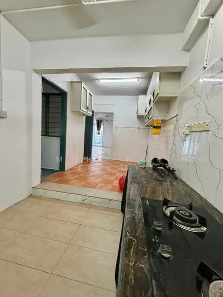2-storey Terraced House for Sale in Ampang (Kuala Lumpur) - Mohd Nor Fahmi - Kitchen - PropertyGuru.com.my