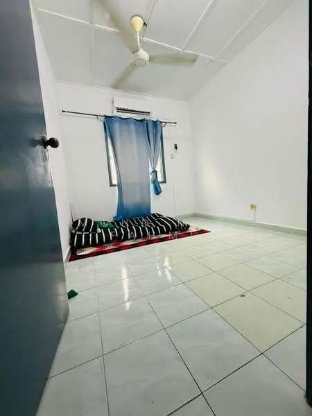 2-storey Terraced House for Sale in Ampang (Kuala Lumpur) - Mohd Nor Fahmi - Bedroom - PropertyGuru.com.my