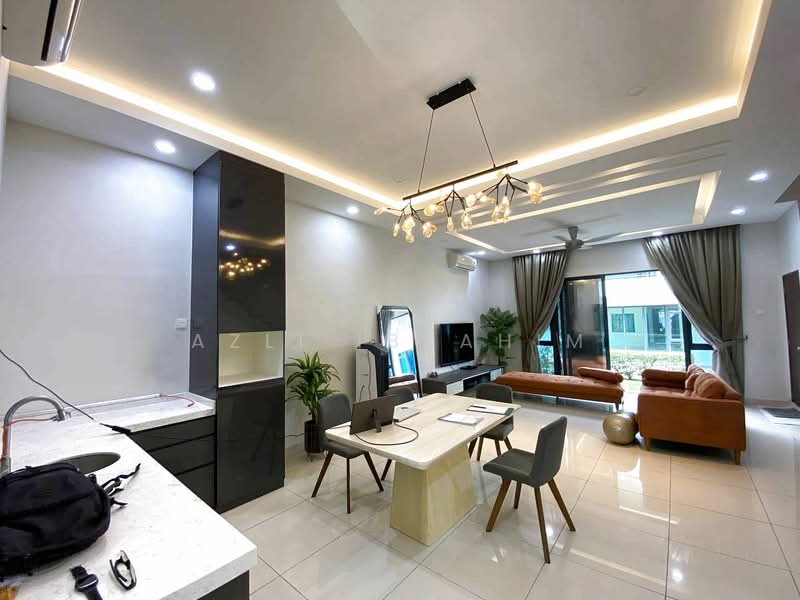 Rumah Teres 2 Tingkat untuk Dijual di Semenyih (Selangor) - Azli Ibrahim - Living Room - PropertyGuru.com.my