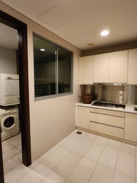 Condominium for Sale at Hampshire Residences - Miki . - Kitchen - PropertyGuru.com.my