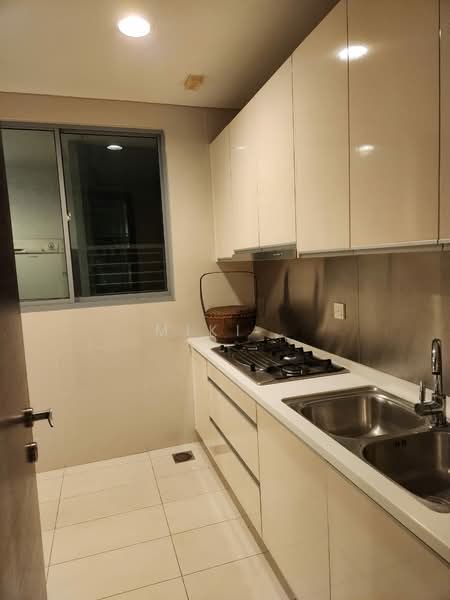 Condominium for Sale at Hampshire Residences - Miki . - Kitchen - PropertyGuru.com.my