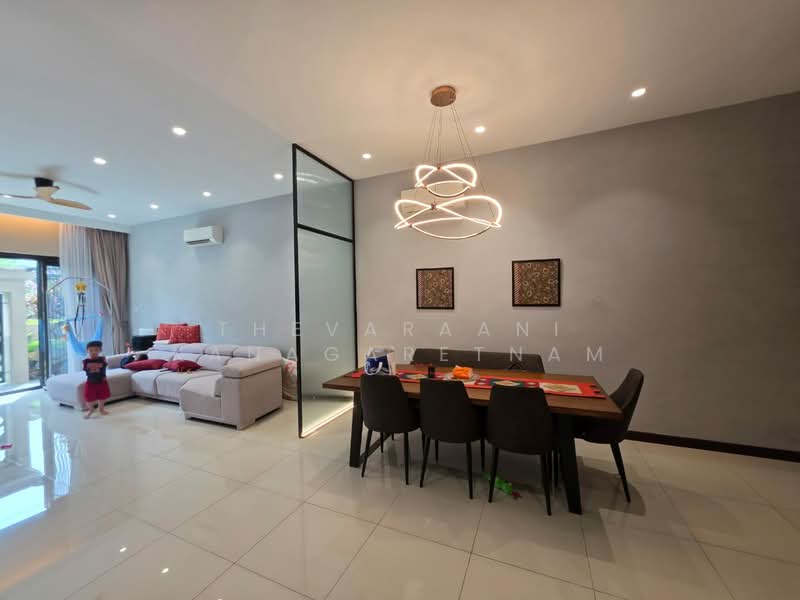 2-storey Terraced House for Sale in Rawang (Selangor) - Thevaraani Kanagaretnam - Living Room - PropertyGuru.com.my