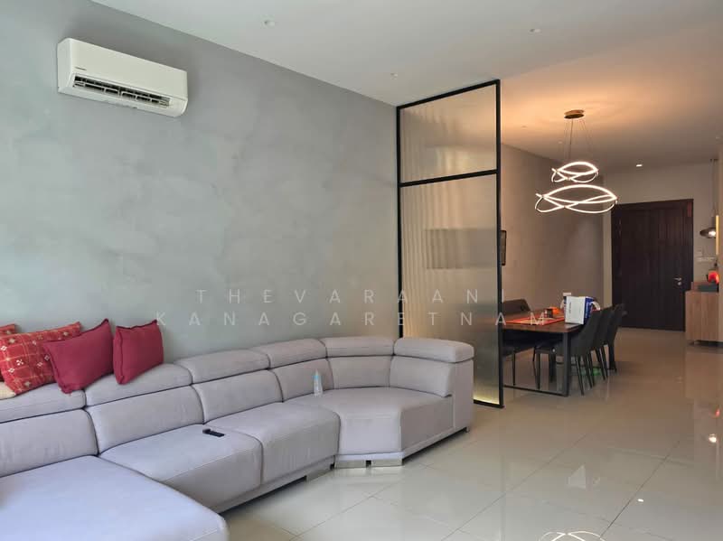 2-storey Terraced House for Sale in Rawang (Selangor) - Thevaraani Kanagaretnam - Living Room - PropertyGuru.com.my