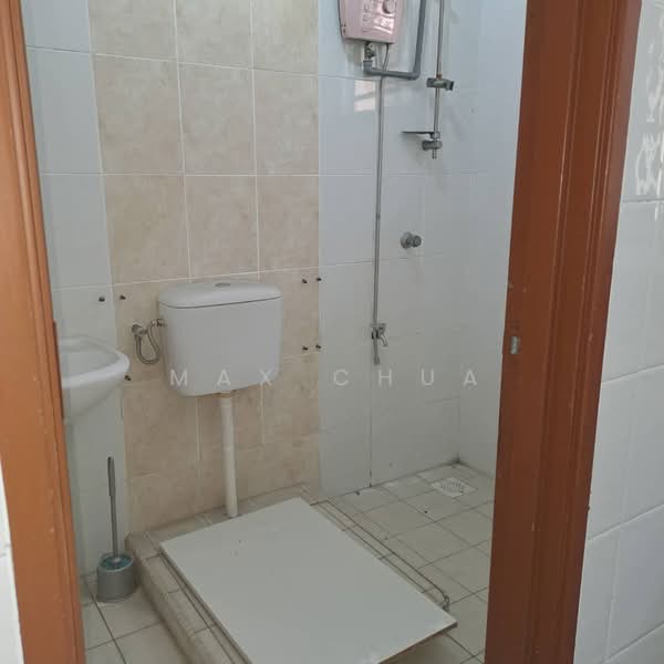 2-storey Terraced House for Rent in Taman Tun Perak (Cheras) - Max Chua - Bathroom - PropertyGuru.com.my