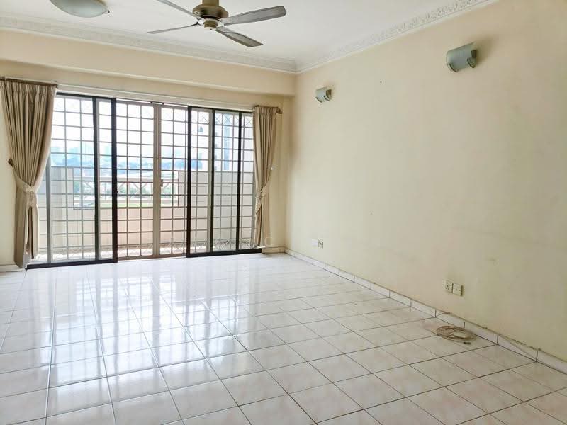 Condominium for Sale at Vista Komanwel B - Ric Cheah - Living Room - PropertyGuru.com.my