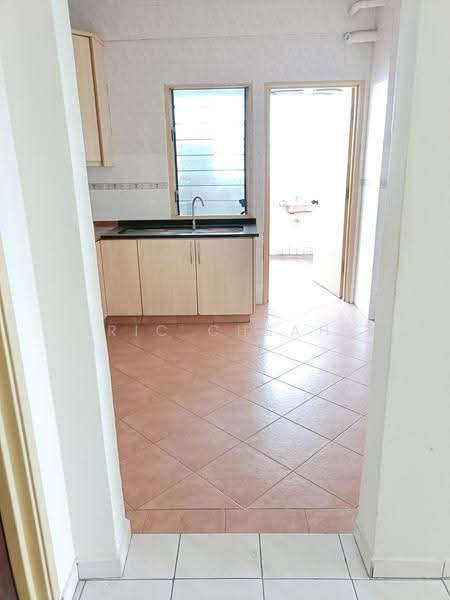 Condominium for Sale at Vista Komanwel B - Ric Cheah - Kitchen - PropertyGuru.com.my