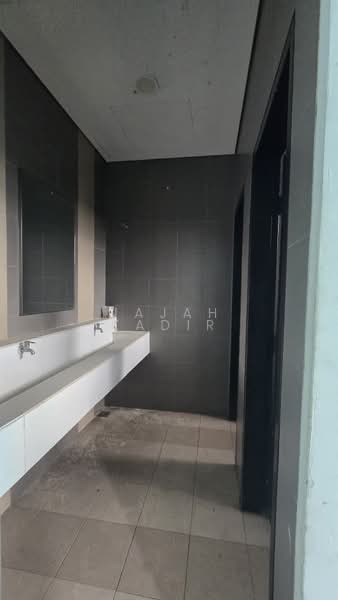 Retail Space for Rent in Cyberjaya (Selangor) - Najah Kadir - Bathroom - PropertyGuru.com.my