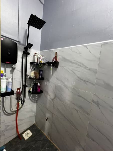 Flat for Sale at Taman Pantai Bersih - Hasnizam . - PropertyGuru.com.my