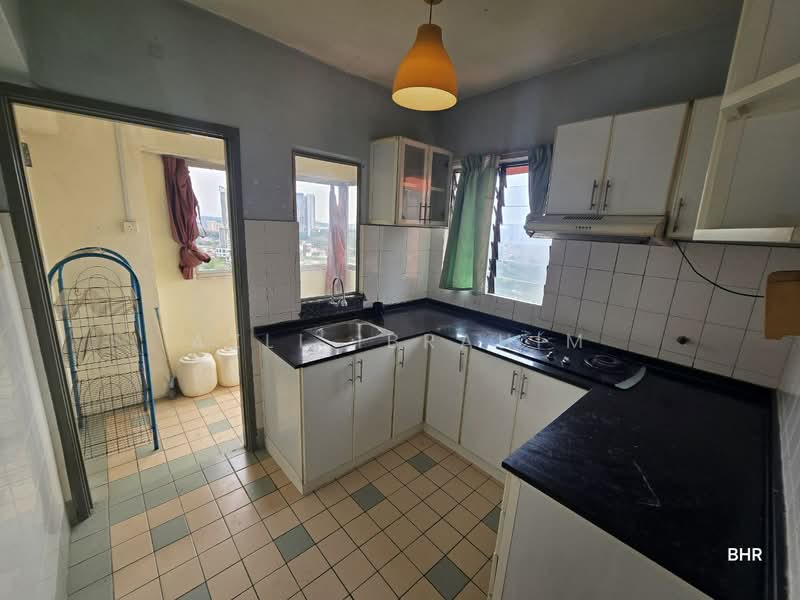 Condominium for Sale at Bukit Winner (Winner Heights) - Azli Ibrahim - Kitchen - PropertyGuru.com.my