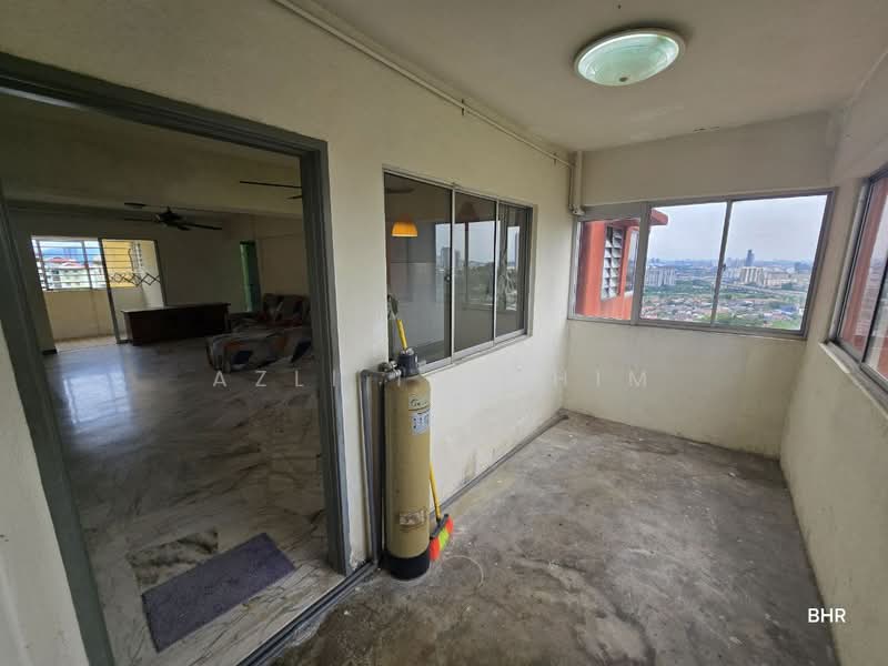 Condominium for Sale at Bukit Winner (Winner Heights) - Azli Ibrahim - Living Room - PropertyGuru.com.my