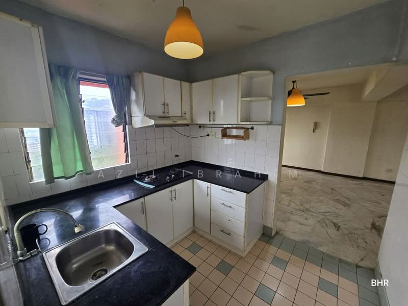 Condominium for Sale at Bukit Winner (Winner Heights) - Azli Ibrahim - Kitchen - PropertyGuru.com.my