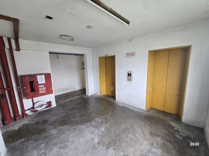 Condominium for Sale at Bukit Winner (Winner Heights) - Azli Ibrahim - Entrance - PropertyGuru.com.my