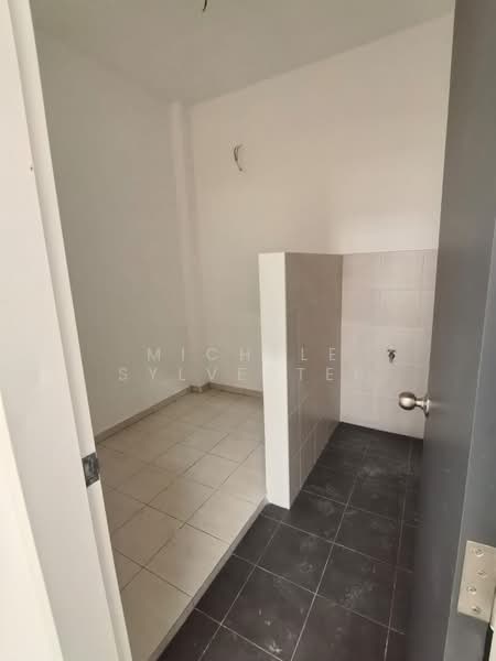 Cluster Factory for Rent in Eco Business Park 1 (Johor Bahru) - Michele Sylvester - Interior - PropertyGuru.com.my