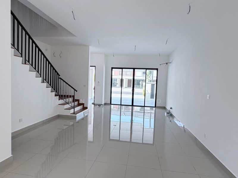 Semi-Detached House for Sale in Rawang (Selangor) - Mandy Cheow - Living Room - PropertyGuru.com.my