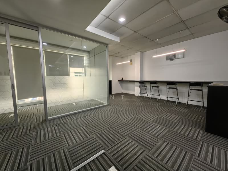 Pejabat untuk Disewa di Puchong (Selangor) - Vincent Tee - Interior - PropertyGuru.com.my