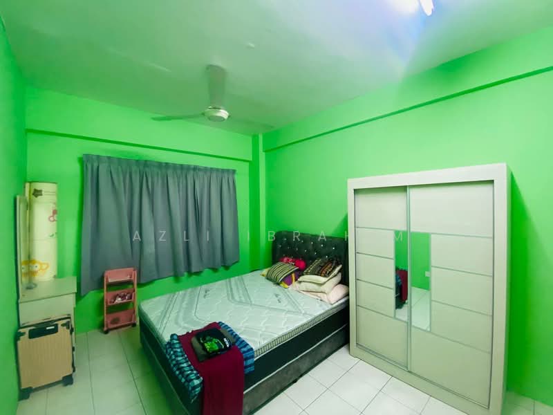 Pangsapuri untuk Dijual di Puncak Baiduri Apartment - Azli Ibrahim - Bedroom - PropertyGuru.com.my