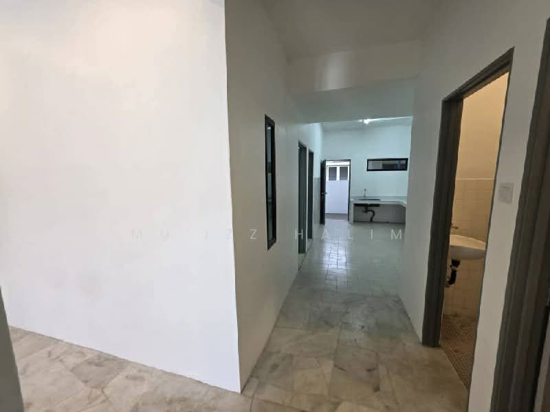 Rumah Teres 1 Tingkat untuk Dijual di Meru (Klang) - Mu'izz Halim - Corridor - PropertyGuru.com.my